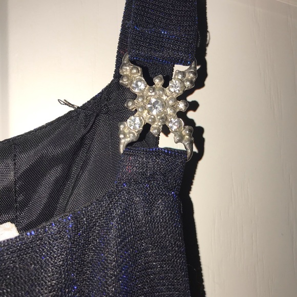 Betsy & Adam Formal Dress 👗 - Picture 3 of 6